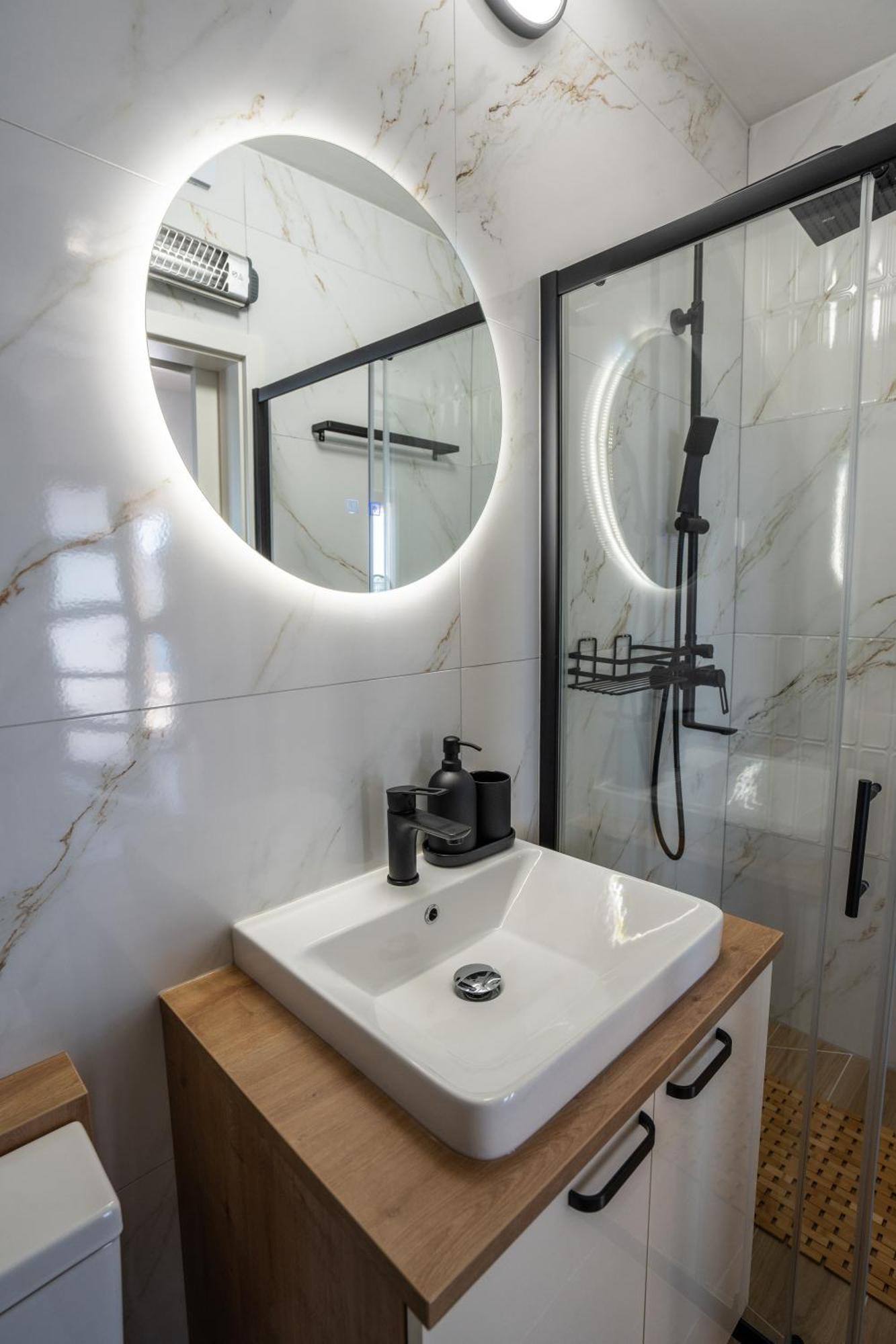 Villa Kamia With Private Heated Pool And Electric Vehicle Adapter Zubovići Extérieur photo