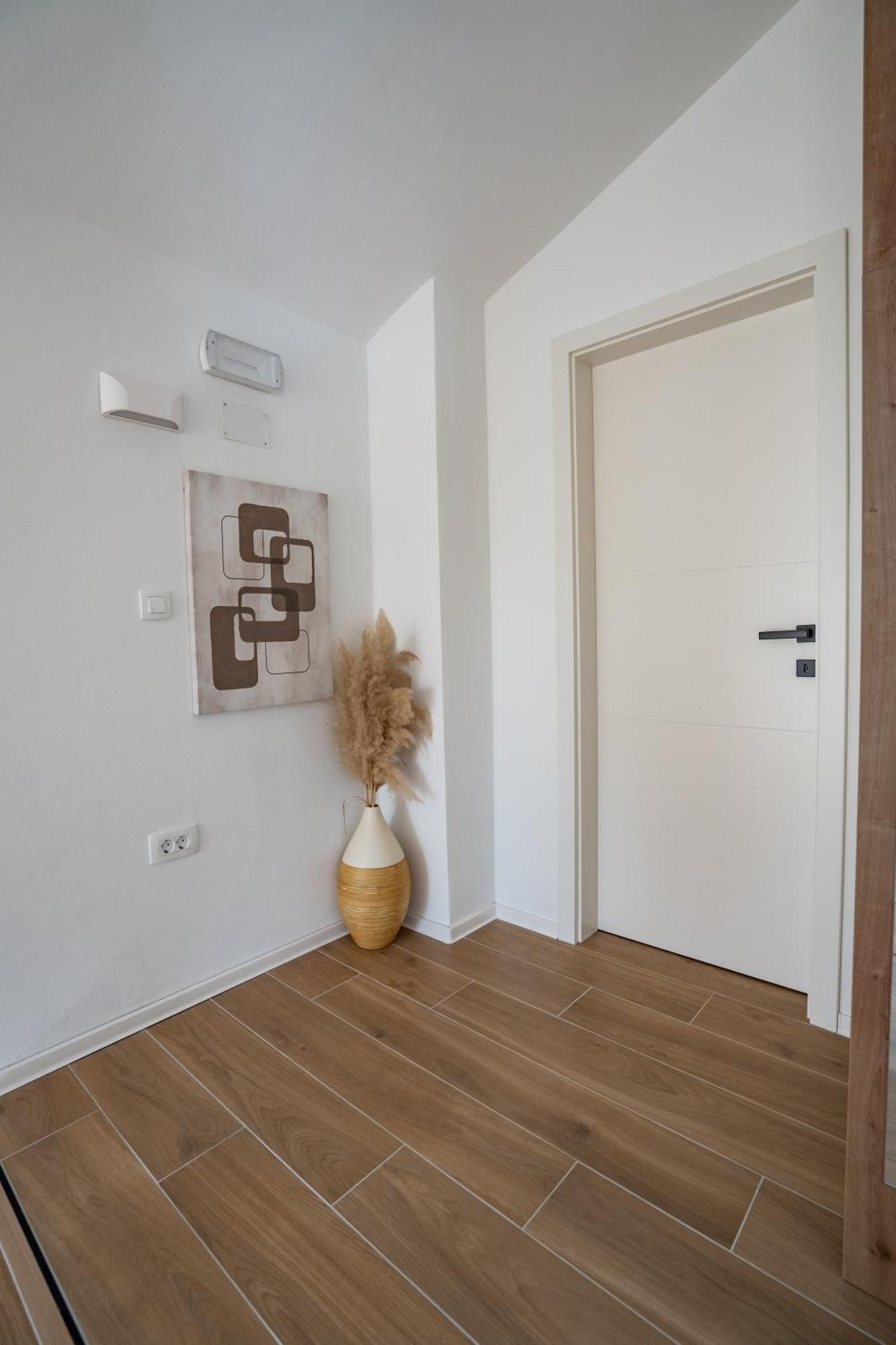 Villa Kamia With Private Heated Pool And Electric Vehicle Adapter Zubovići Extérieur photo