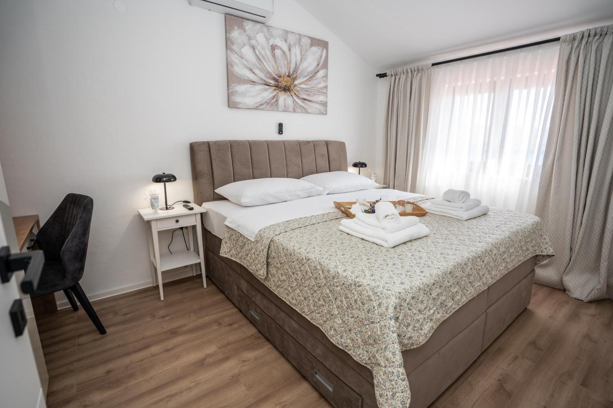 Villa Kamia With Private Heated Pool And Electric Vehicle Adapter Zubovići Extérieur photo