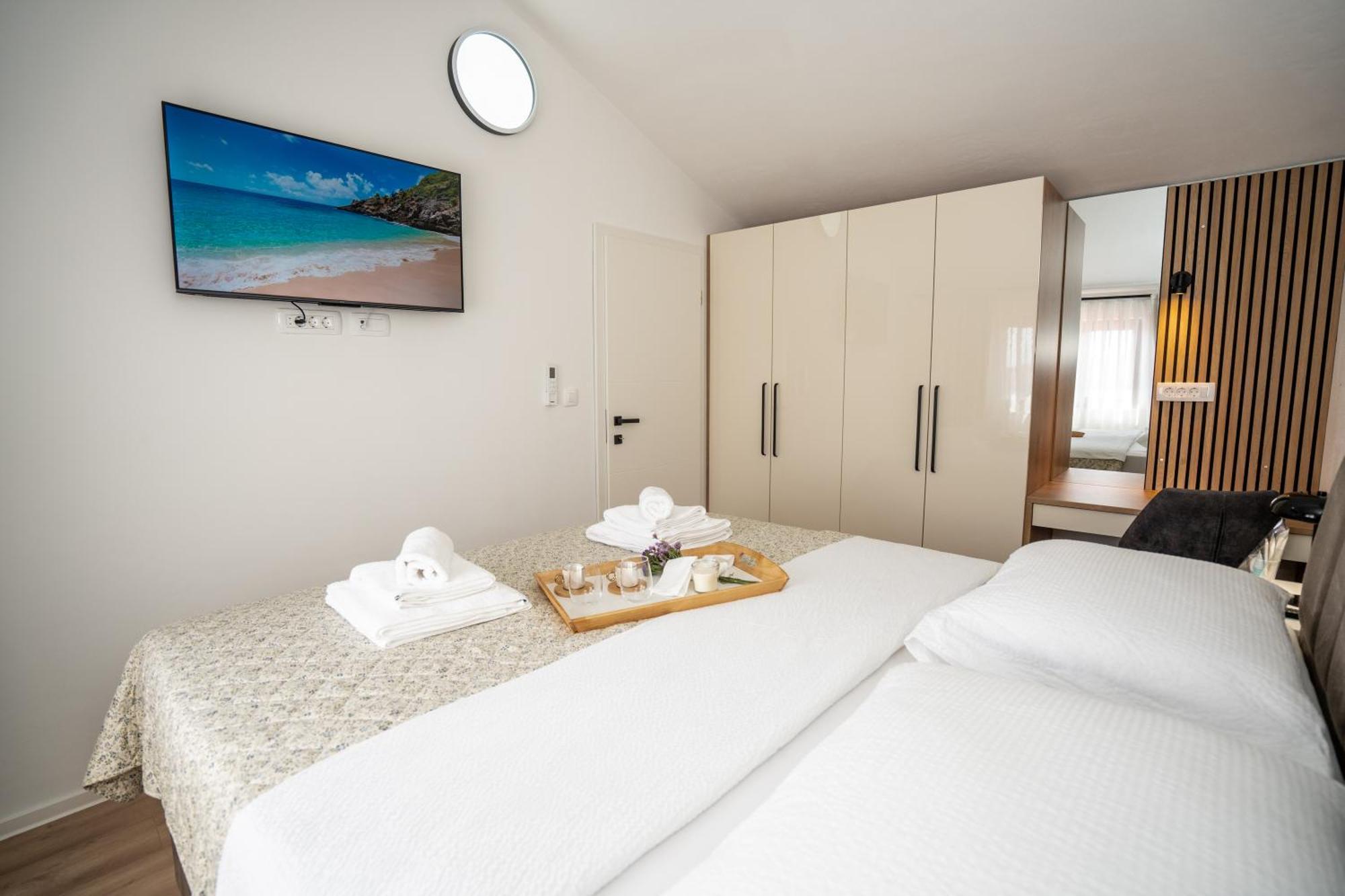 Villa Kamia With Private Heated Pool And Electric Vehicle Adapter Zubovići Extérieur photo